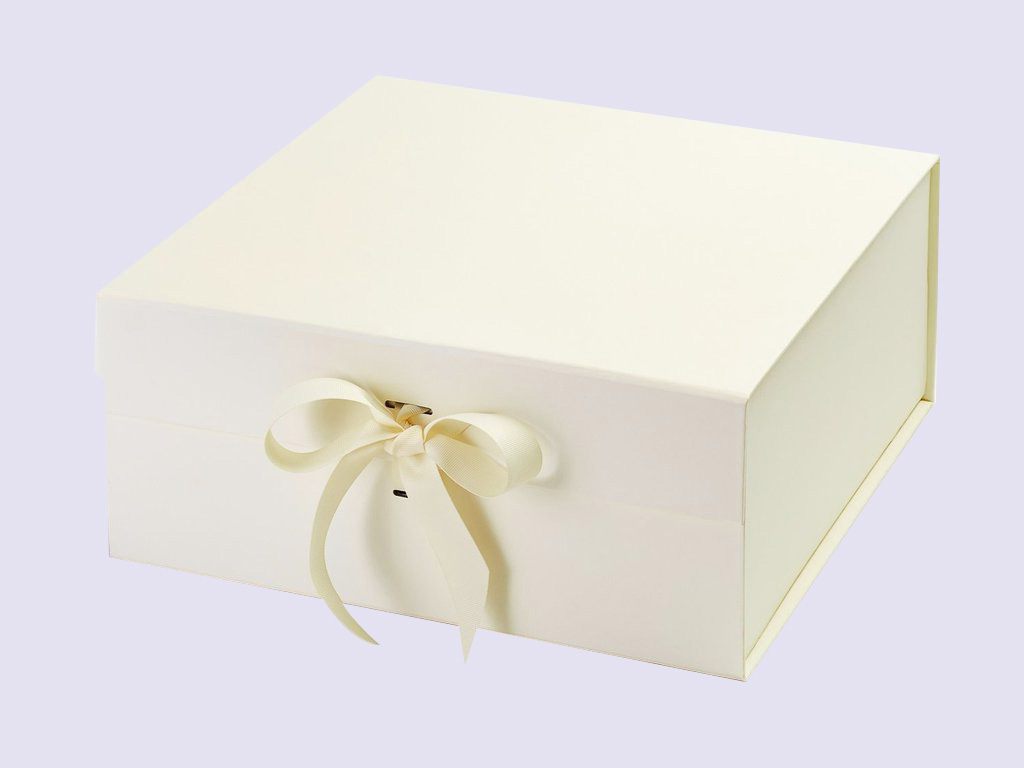 Ivory XL Deep Gift Boxes with changeable ribbon