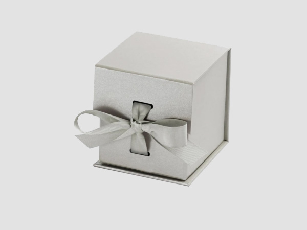 Silver Small Cube Gift Boxes with changeable ribbon