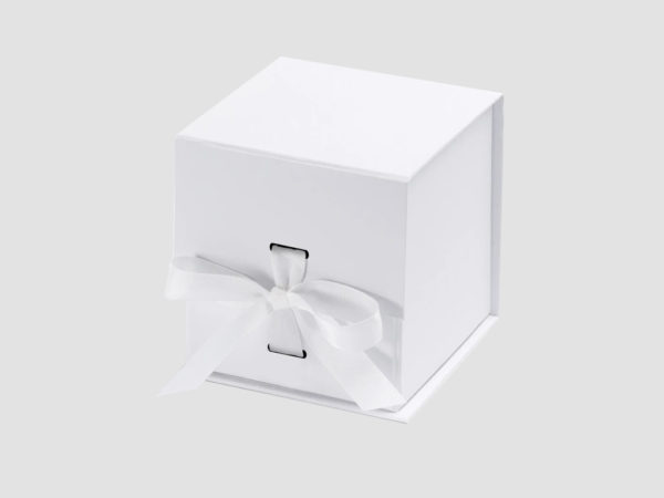 White Large Cube Gift Boxes with changeable ribbon
